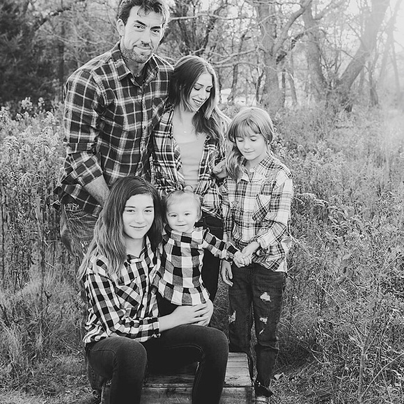 Meet your Posher, Hollie - Picture 10 of 11